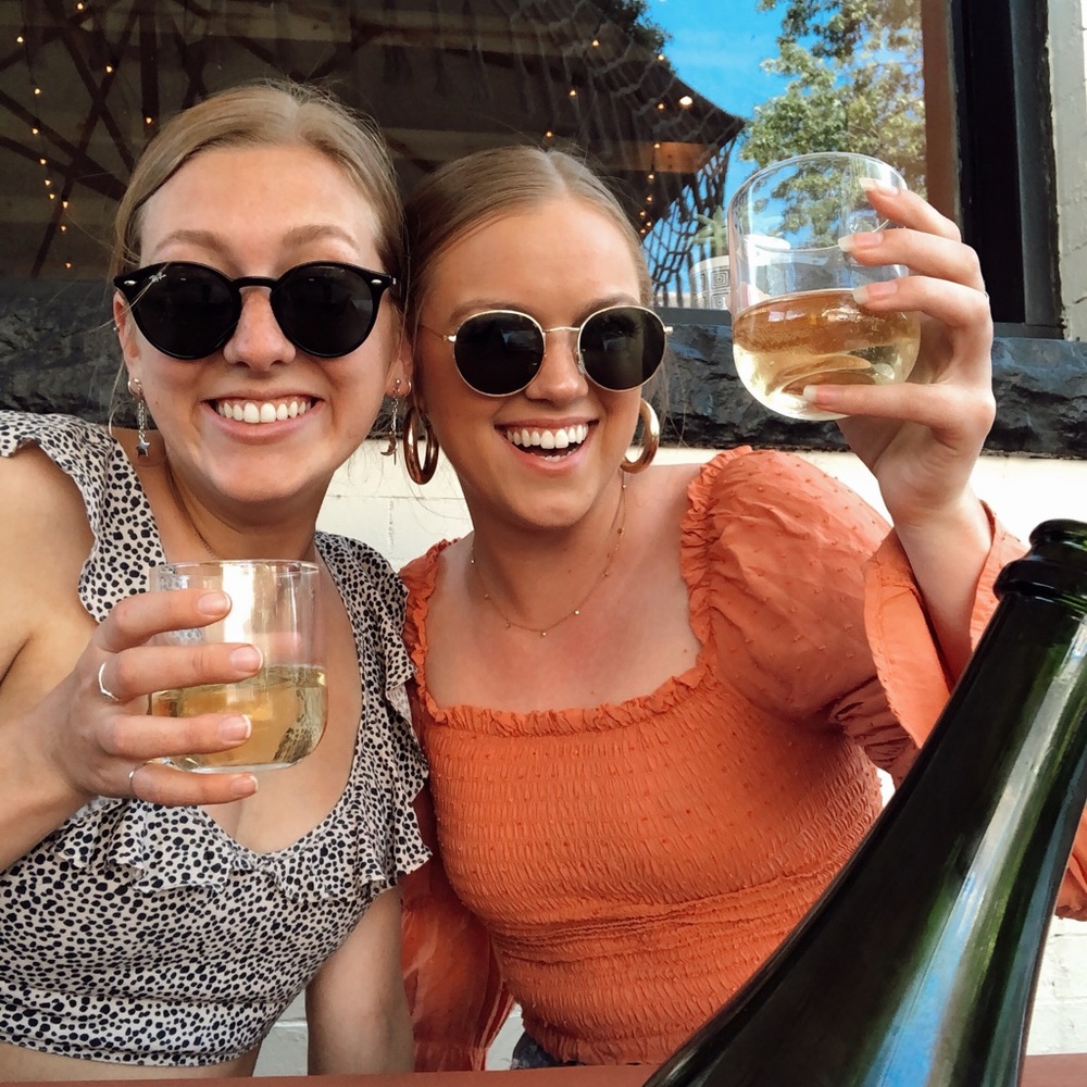 Meet your Posher, Elissa